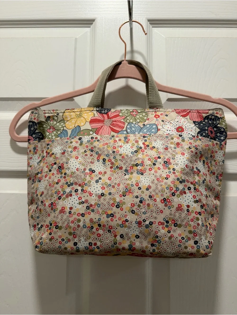 Thirty-One Cream Floral Lunch Tote with Multi-Colored Flowers